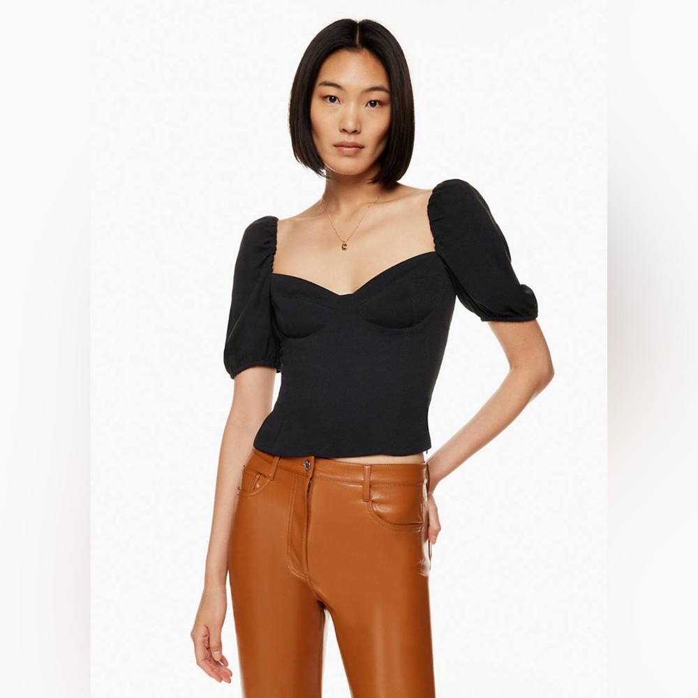 Aritzia Wilfred | Novella Shortsleeve Blouse | Black | Small